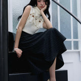 sleeve less ribbon slit knit