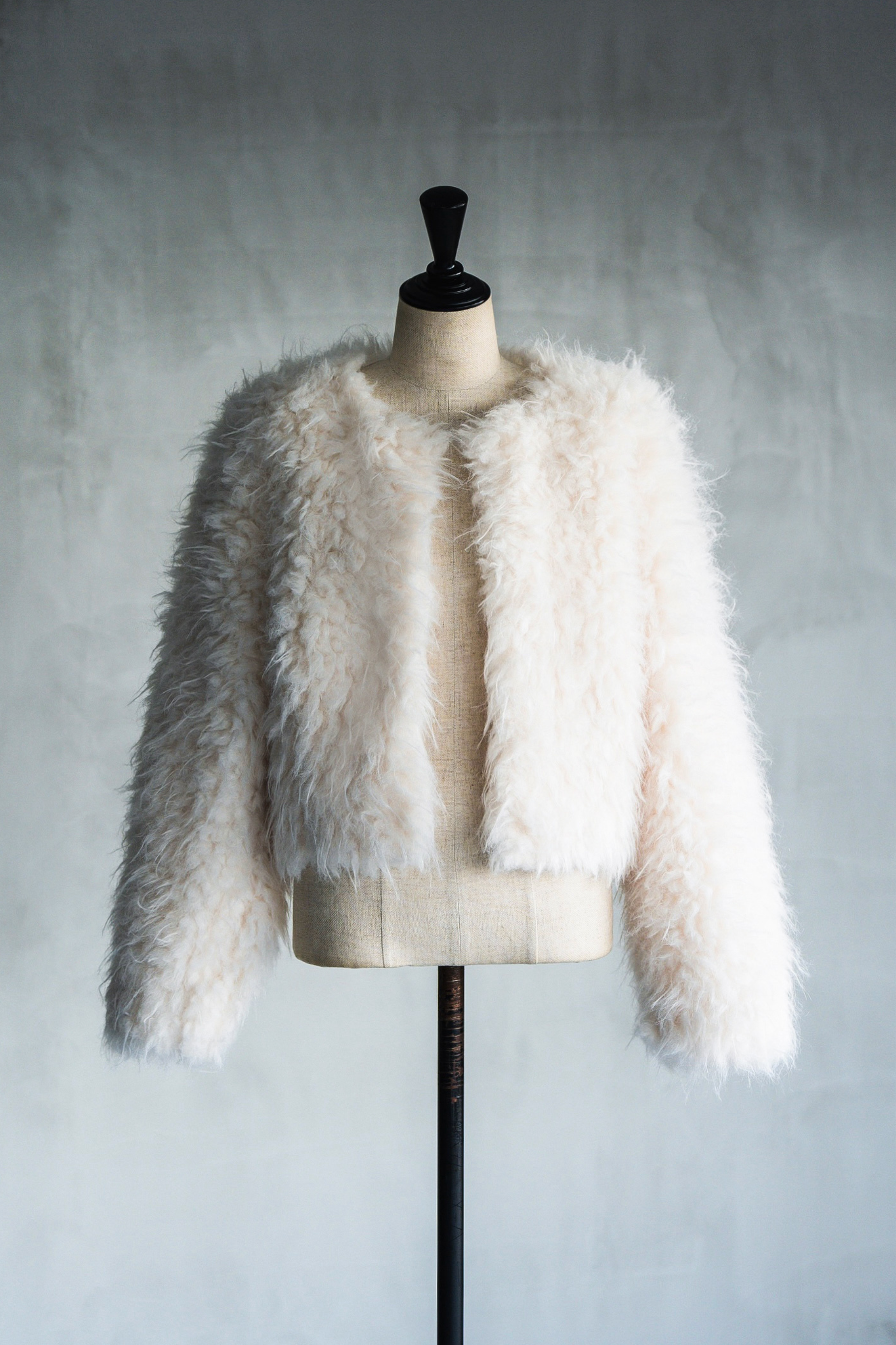 mofu mofu fur short coat – shéller / シェリエ mofu mofu fur short coat – shéller / シェリエ