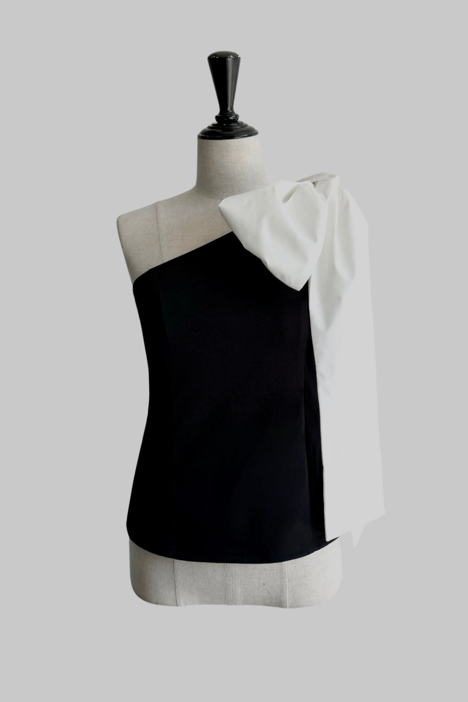 one shoulder ribbon tops – shéller / シェリエ