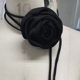 Bloom satin choker
