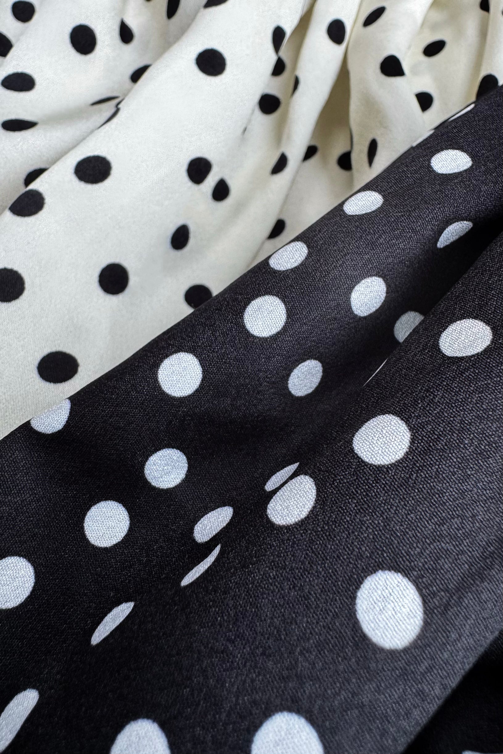 Sh Logo Cropped Shirt – shéller / シェリエ Sh Logo Cropped Shirt – shéller / シェリエ