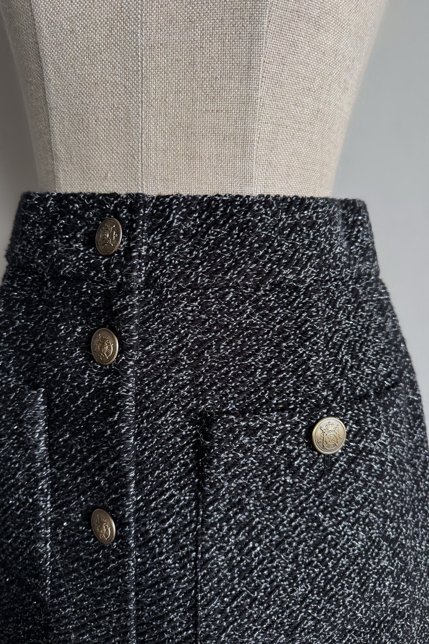 sheller シェリエ Glitterツイードボタンスカート Glitter tweed sheller シェリエ Glitterツイードボタンスカート Glitter tweed