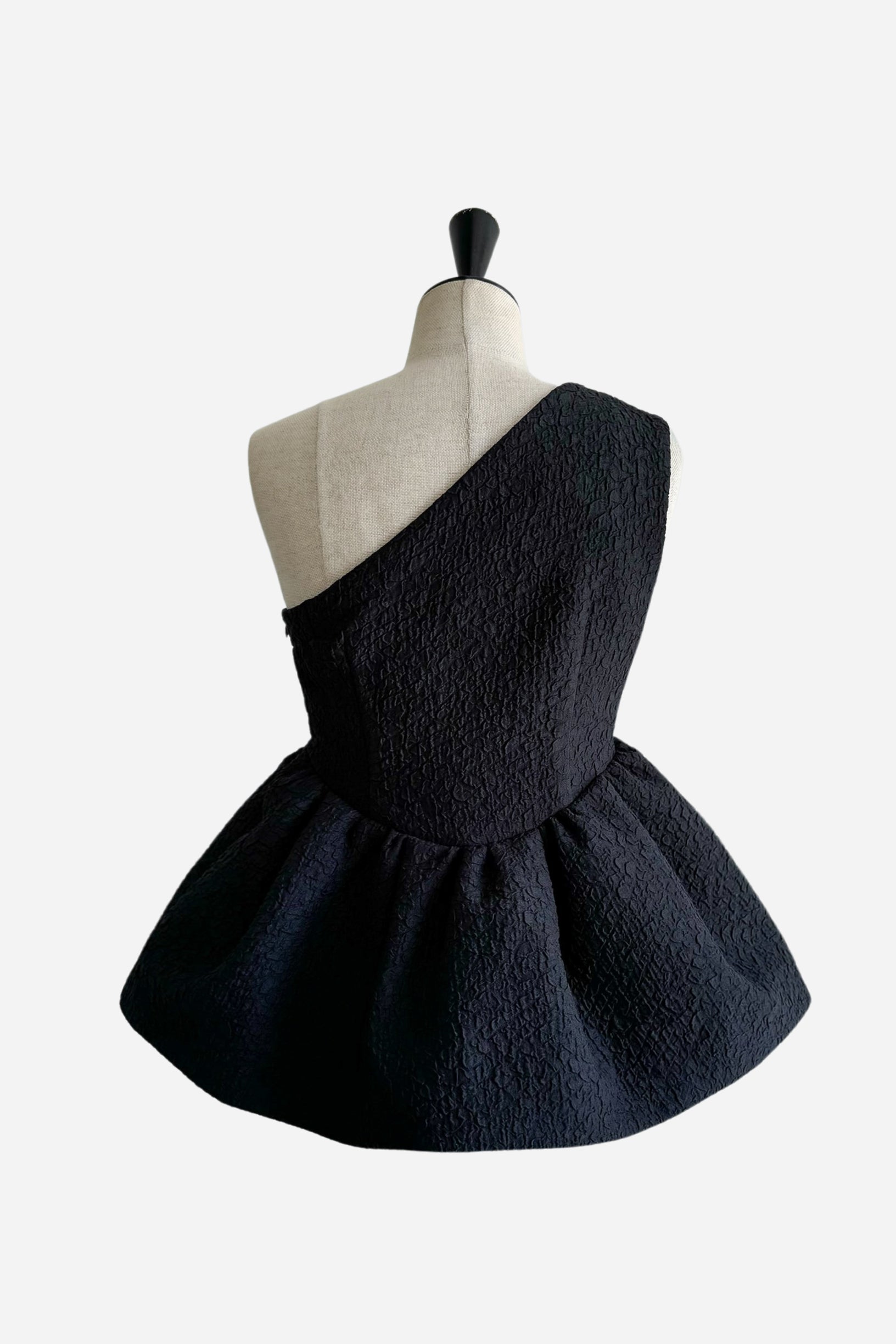one shoulder jacquard peplum tops – shéller / シェリエ one shoulder jacquard peplum tops – shéller / シェリエ