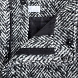 chemise à chevrons superposée comme une jupe