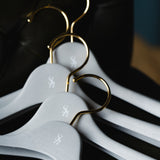 sh LOGO hanger